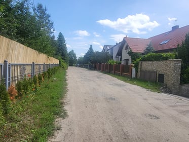Przebudowa drogi wraz z odwodnieniem i oświetleniem w ul. Cegielskiego na odcinku od posesji nr 42 do ul. Malinowskiego we Wrocławiu